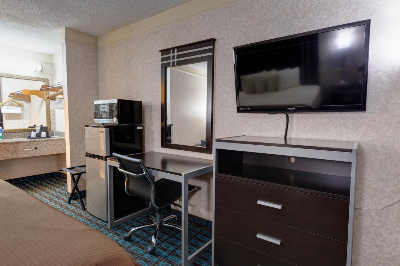Deluxe Inn - Fayetteville I-95 Zewnętrze zdjęcie