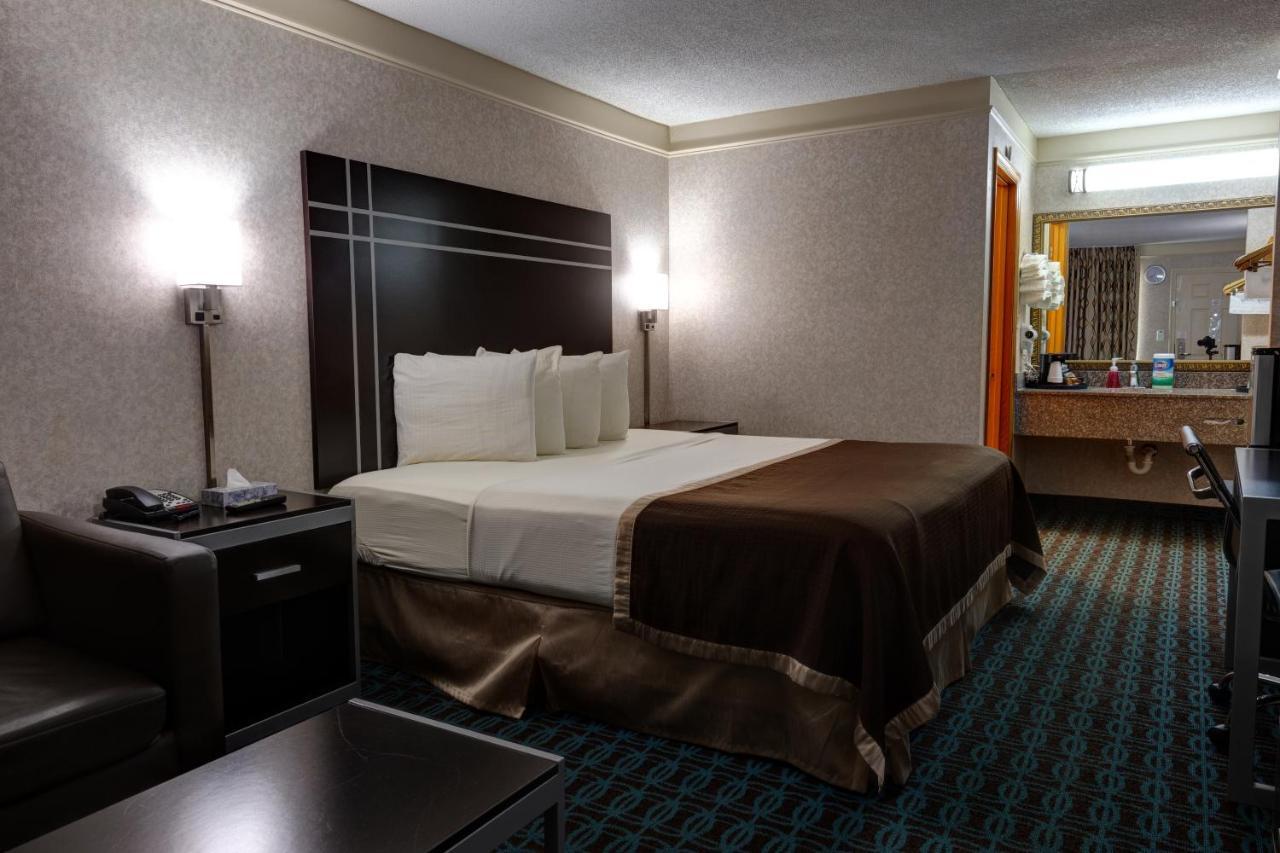 Deluxe Inn - Fayetteville I-95 Zewnętrze zdjęcie