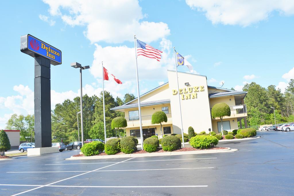 Deluxe Inn - Fayetteville I-95 Zewnętrze zdjęcie