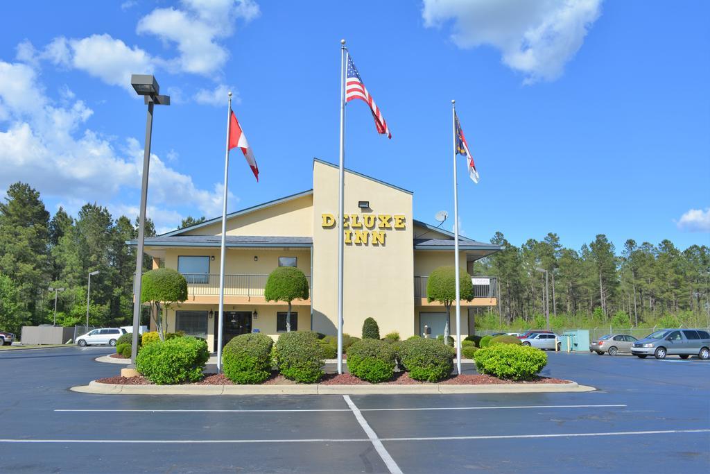 Deluxe Inn - Fayetteville I-95 Zewnętrze zdjęcie