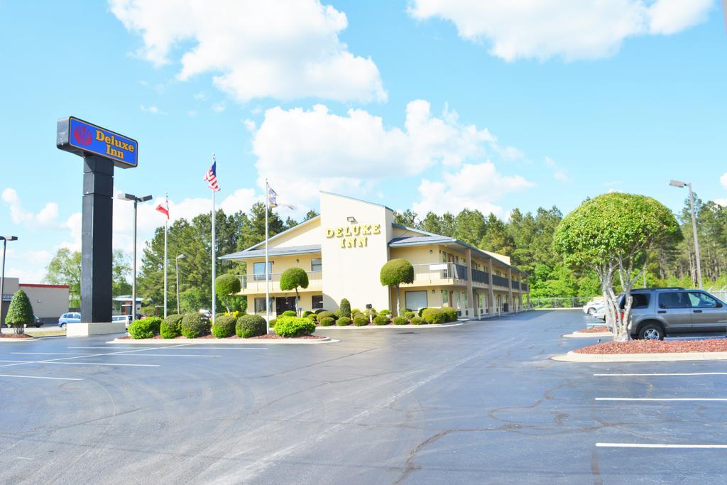Deluxe Inn - Fayetteville I-95 Zewnętrze zdjęcie