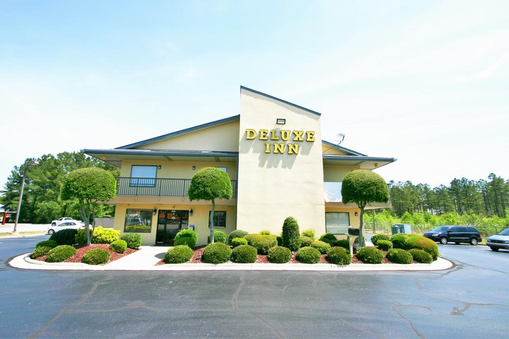 Deluxe Inn - Fayetteville I-95 Zewnętrze zdjęcie