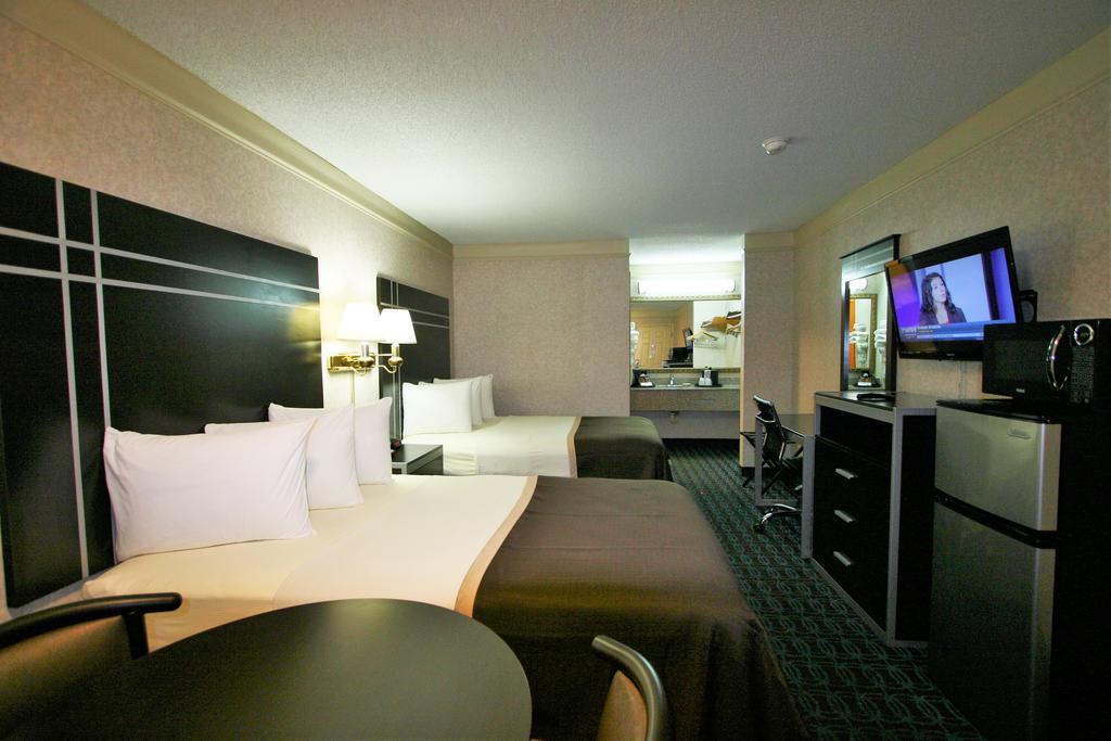 Deluxe Inn - Fayetteville I-95 Zewnętrze zdjęcie